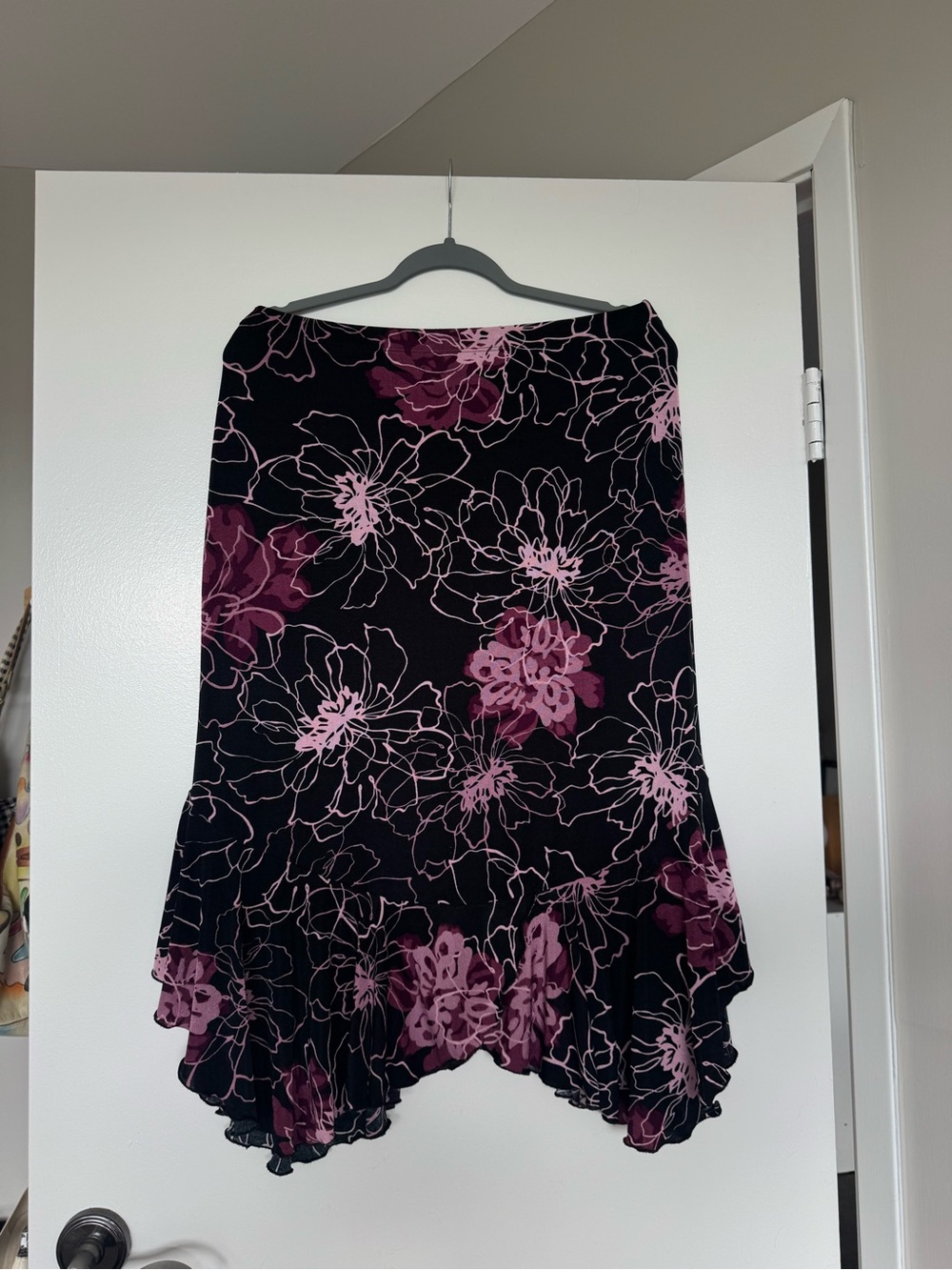 90’s Vintage Floral Black and Pink Midi Skirt
